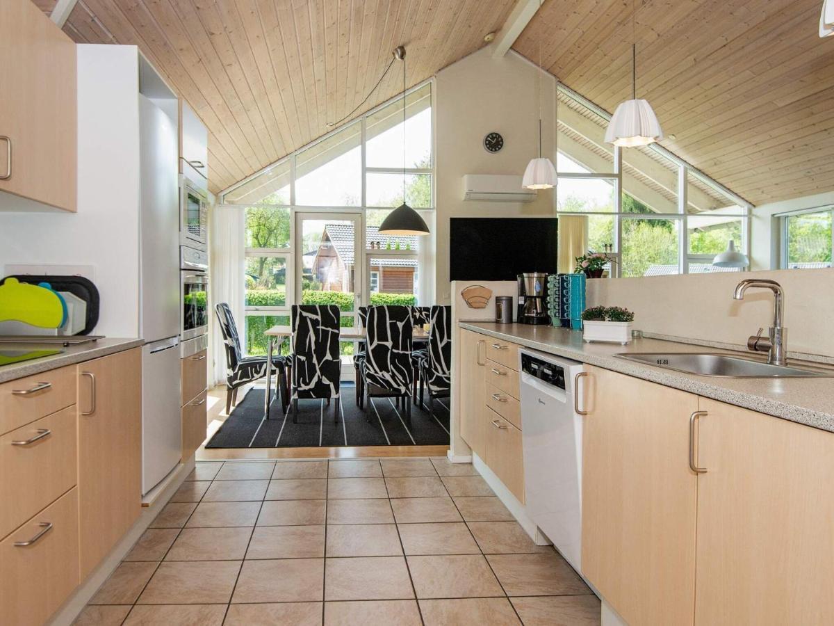12 Person Holiday Home In Aabenraa Loddenhøj المظهر الخارجي الصورة
